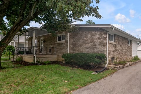 861 Chestnut Drive, Frankfort, KY 40601 — photo 4