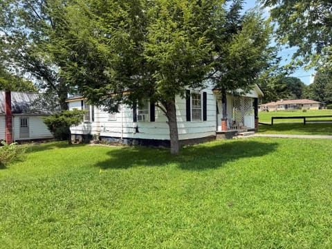 403 Ridgewood Avenue, Monticello, KY 42633 — photo 3