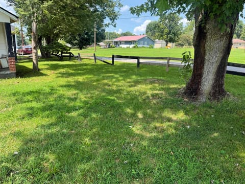 403 Ridgewood Avenue, Monticello, KY 42633 — photo 5