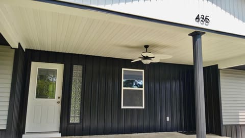 435 McGuire Avenue, Beattyville, KY 41311 — photo 2