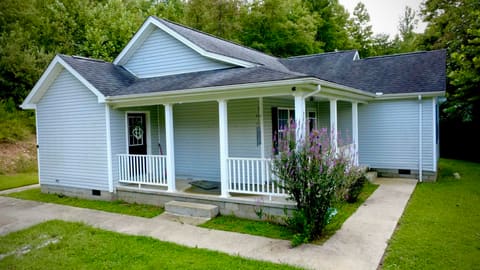 1905 Bray Creek Road, Manchester, KY 40962 — photo 4