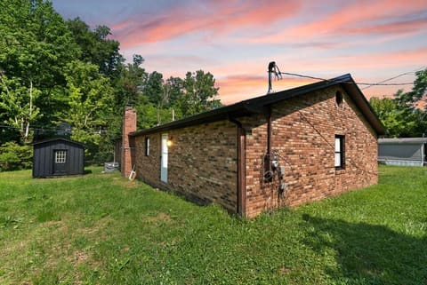 57 Hopson St Street, Auxier, KY 41602 — photo 2