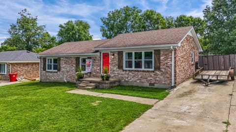 110 Briarwood Drive, Nicholasville, KY 40356 — photo 2