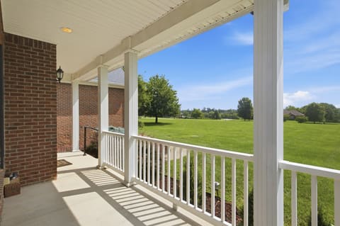 119 Seahawk Trail, Midway, KY 40347 — photo 4