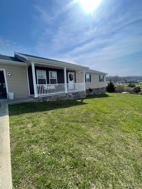 25 Hickory Hill Drive, Corbin, KY 40701 — photo 4