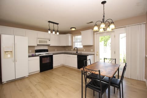 100 Strauss Court, Georgetown, KY 40324 — photo 5