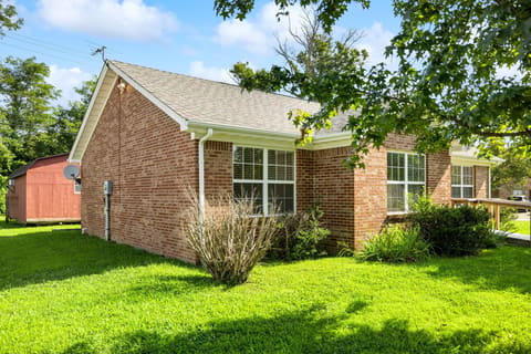 100 Henry Drive, Berea, KY 40403 — photo 3