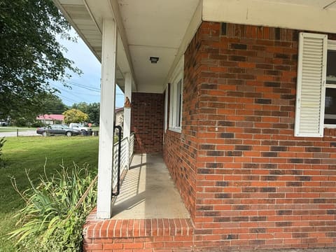 88 Adair Street, Monticello, KY 42633 — photo 5