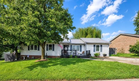 208 Castle Boulevard, Paris, KY 40361 — photo 3