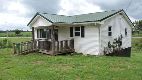 825 Main Street, Sharpsburg, KY 40374 — photo 2