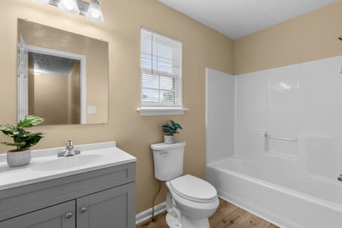 536 Doctor W. J. Hodge Street, Louisville, KY 40203 — photo 4