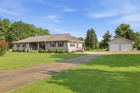2348 Coles Campground Road, Murray, KY 42071 — photo 3