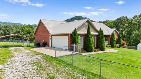 130 Creech Cemetery Road, Stanton, KY 40380 — photo 4