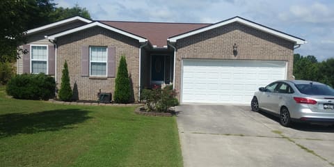 94 Stone Ridge Ct, Corbin, KY 40701 — photo 2