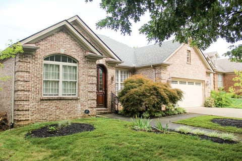 925 Village Green Avenue, Lexington, KY 40509 — photo 4