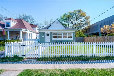729 Hambrick Avenue, Lexington, KY 40508 — photo 2