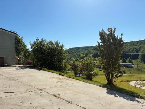 872 S Dogwood Drive, Berea, KY 40403 — photo 3