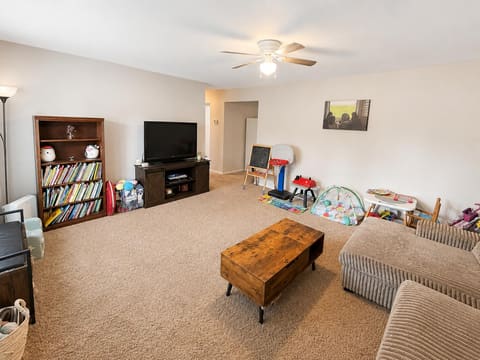 597 Meadowbrook Lane, Harrodsburg, KY 40330 — photo 4