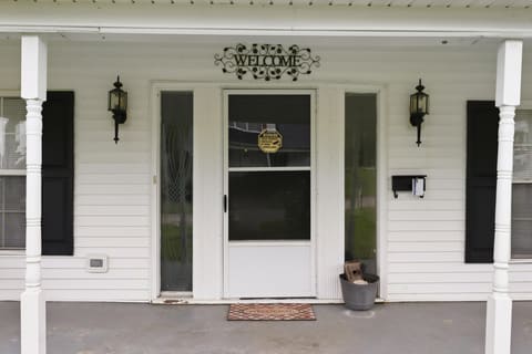 313 Poplar Street, Ravenna, KY 40472 — photo 3