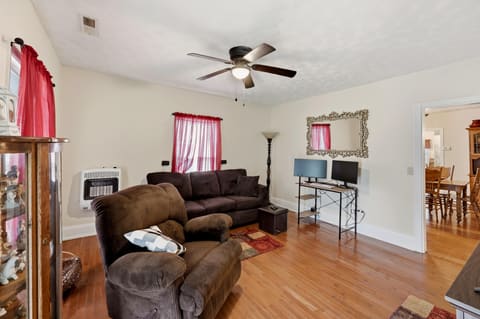 313 Poplar Street, Ravenna, KY 40472 — photo 5