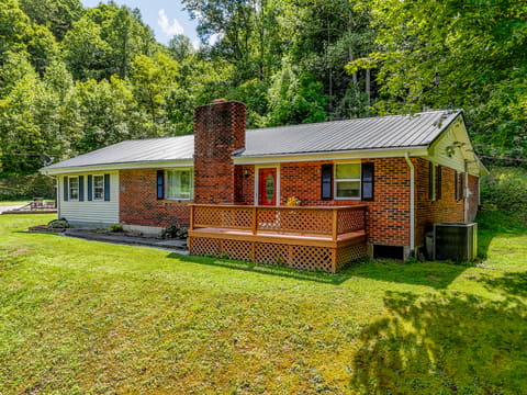 224 Mays Road, Sandy Hook, KY 41171 — photo 2