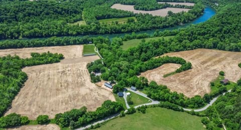 8239 S Highway 379, Jamestown, KY 42629 — photo 2
