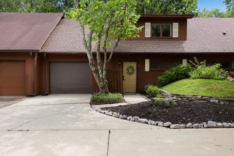516 Grove Ln Lane C, Lexington, KY 40517 — photo 2