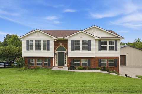 122 Saddle Brook Circle, Berea, KY 40403 — photo 2