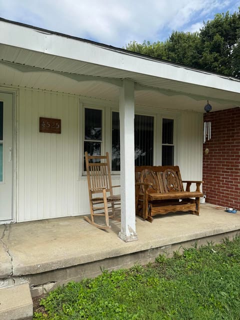 4525 Hustonville Road, Junction City, KY 40440 — photo 2