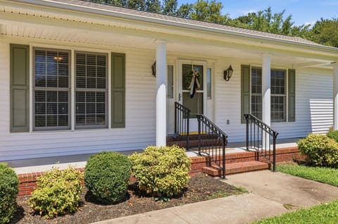 52 Cambridge Drive, Murray, KY 42071 — photo 2