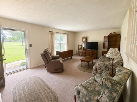 136 Paradise Camp Road, Harrodsburg, KY 40330 — photo 5