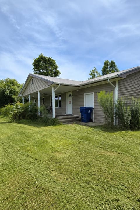 1288 Marsh Creek Road, Strunk, KY 42649 — photo 2