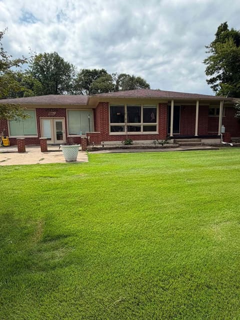2188 US-460 East, West Liberty, KY 41472 — photo 3