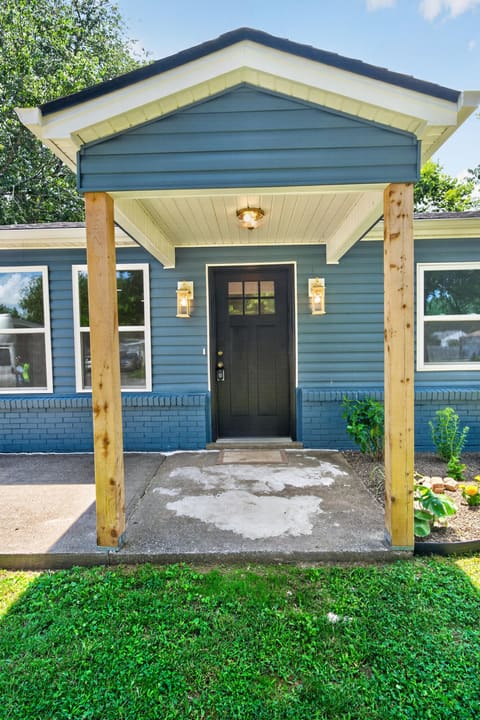 2318 Allen Drive, Lexington, KY 40505 — photo 3