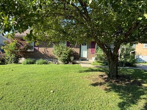 511 Pinewood Drive, Nicholasville, KY 40356 — photo 2