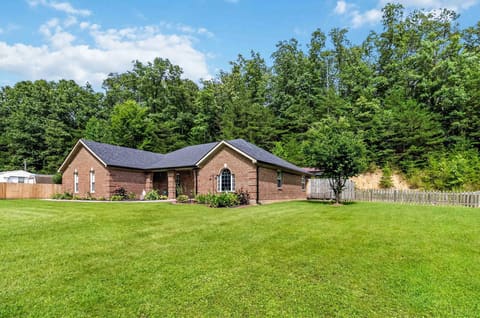 240 Madison View Road, Berea, KY 40403 — photo 2