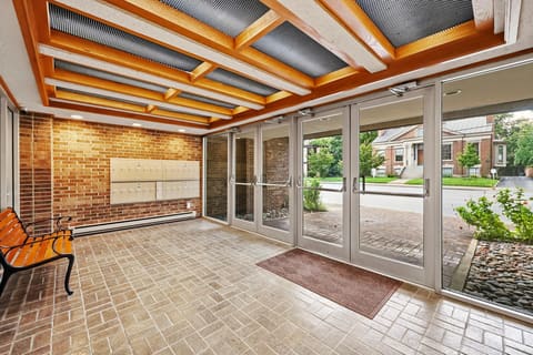 355 S Broadway 303, Lexington, KY 40508 — photo 4