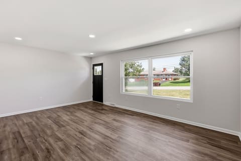126 Hill-N-Dale Drive, Lancaster, KY 40444 — photo 5