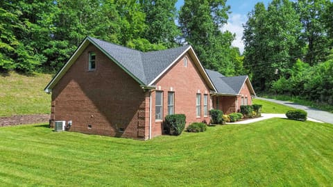 332 Autumn Woods Loop, Gray, KY 40734 — photo 3