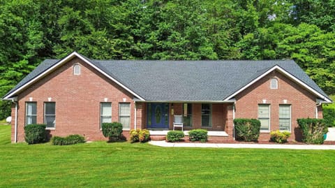 332 Autumn Woods Loop, Gray, KY 40734 — photo 2