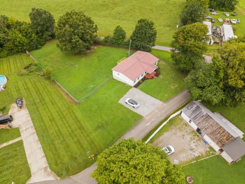21 Louis Waddle Road, Science Hill, KY 42553 — photo 4