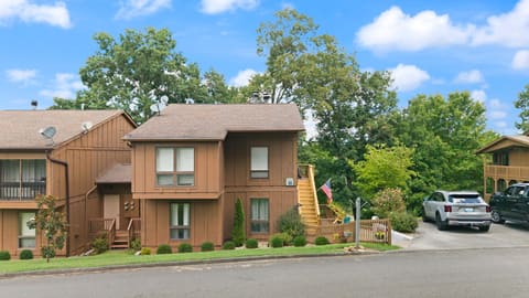 10-3 Star Trek Drive, Bronston, KY 42518 — photo 5