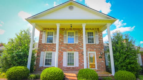 1047 Highview Drive, Lawrenceburg, KY 40342 — photo 3