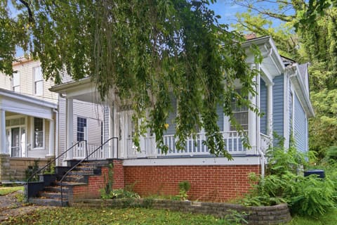 215 W Main Street, Mt Sterling, KY 40353 — photo 2