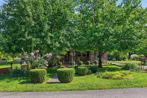 104 College Street, Millersburg, KY 40348 — photo 5