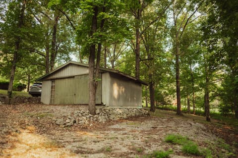 84 Arrowhead Road, Eddyville, KY 42038 — photo 4