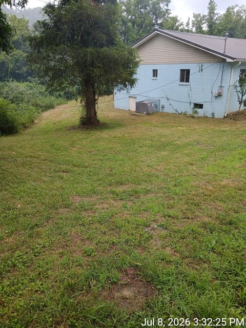 1847 KY-979, Harold, KY 41635 — photo 3