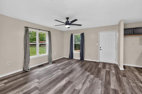310 E 10th Street, Millersburg, KY 40348 — photo 2