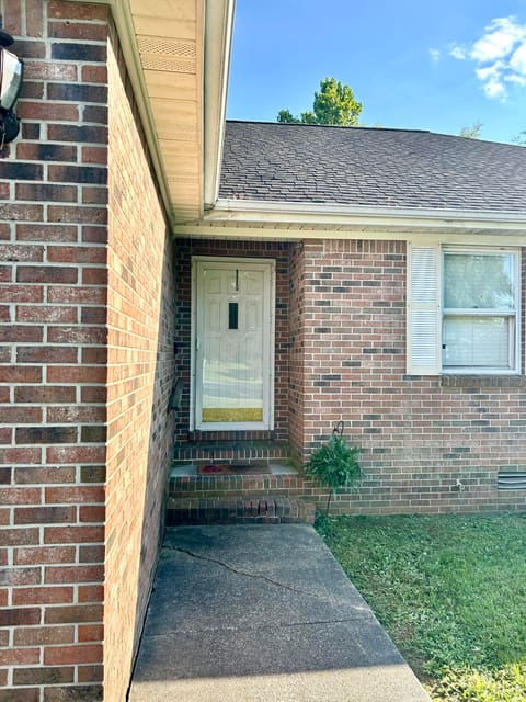 255 Hillington Drive, Paducah, KY 42001 — photo 2