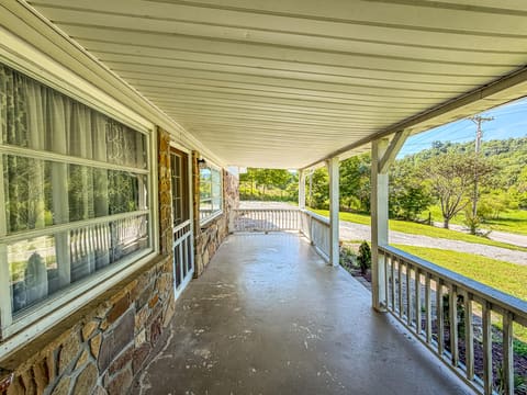 6306 KY-26 6306, Rockholds, KY 40759 — photo 5